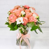 Kelly's Peaches & Cream Bouquet